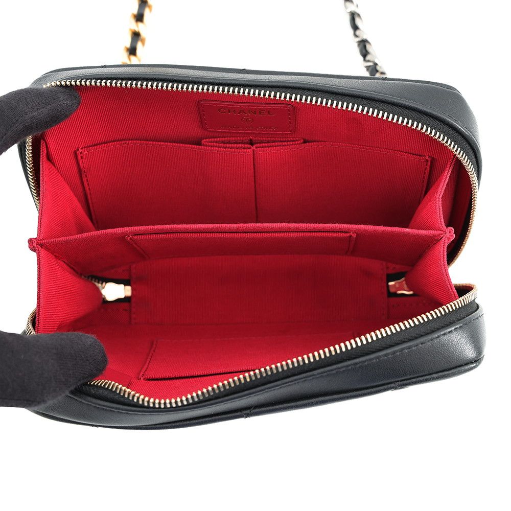 Chanel Chain Shoulder Bag 19 CC Logo Lambskin Black — view 5