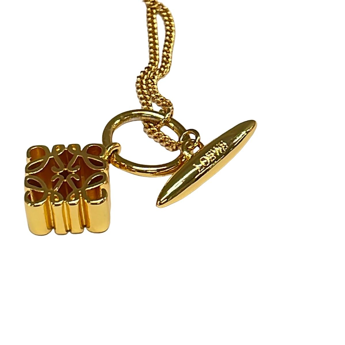 Loewe Necklace Anagram Pendant Gold — view 4
