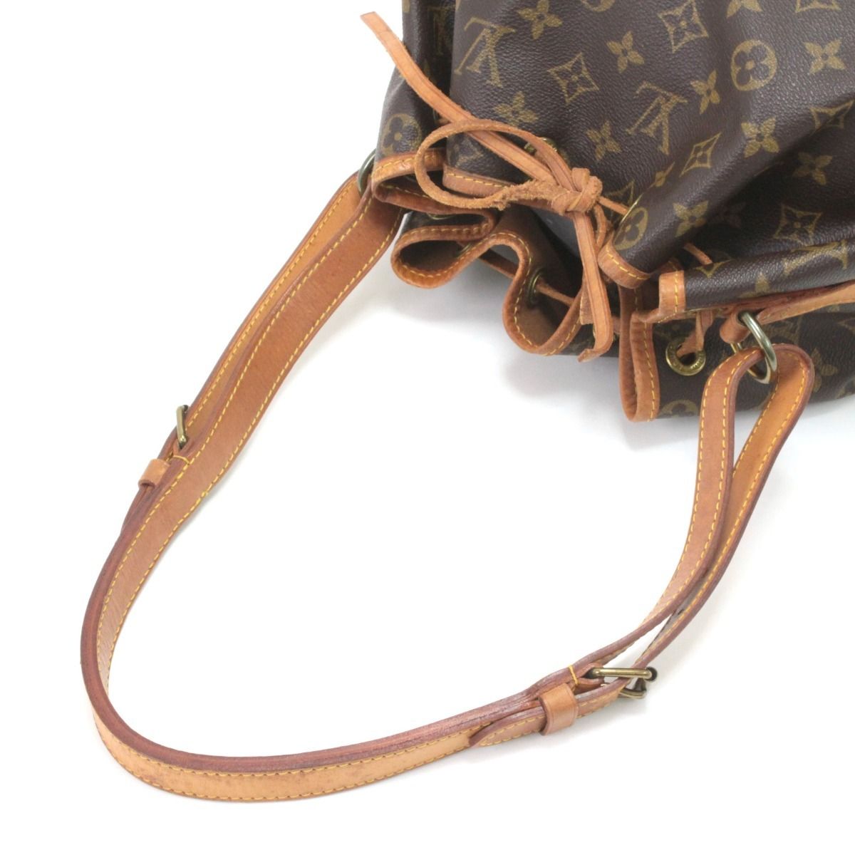 Louis Vuitton Handbag Monogram — view 4