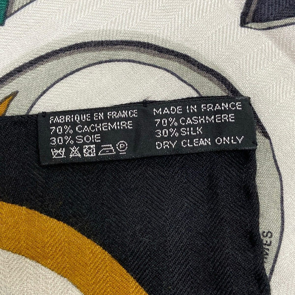 Hermes Shawl Carre Geant 140 Ivory Black Multi en Bouquets Cashmere Silk Scarf — view 3