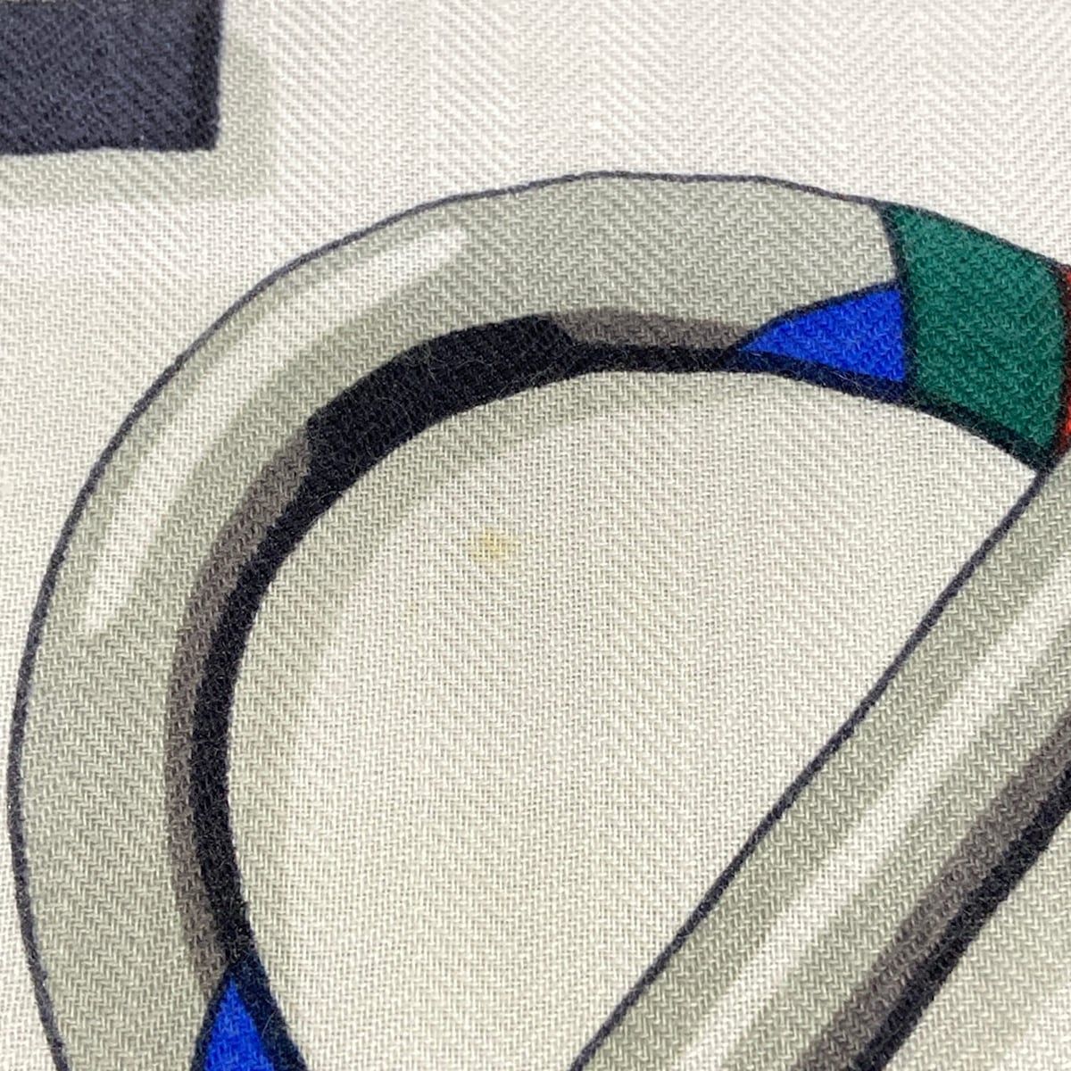 Hermes Shawl Carre Geant 140 Ivory Black Multi en Bouquets Cashmere Silk Scarf — view 5