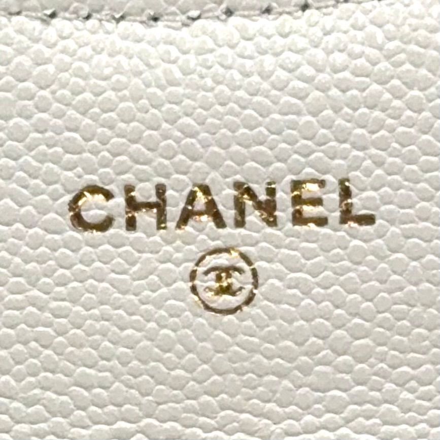 Chanel Quilted Mini Chain Random Caviar Leather White Wallet Gold — view 5
