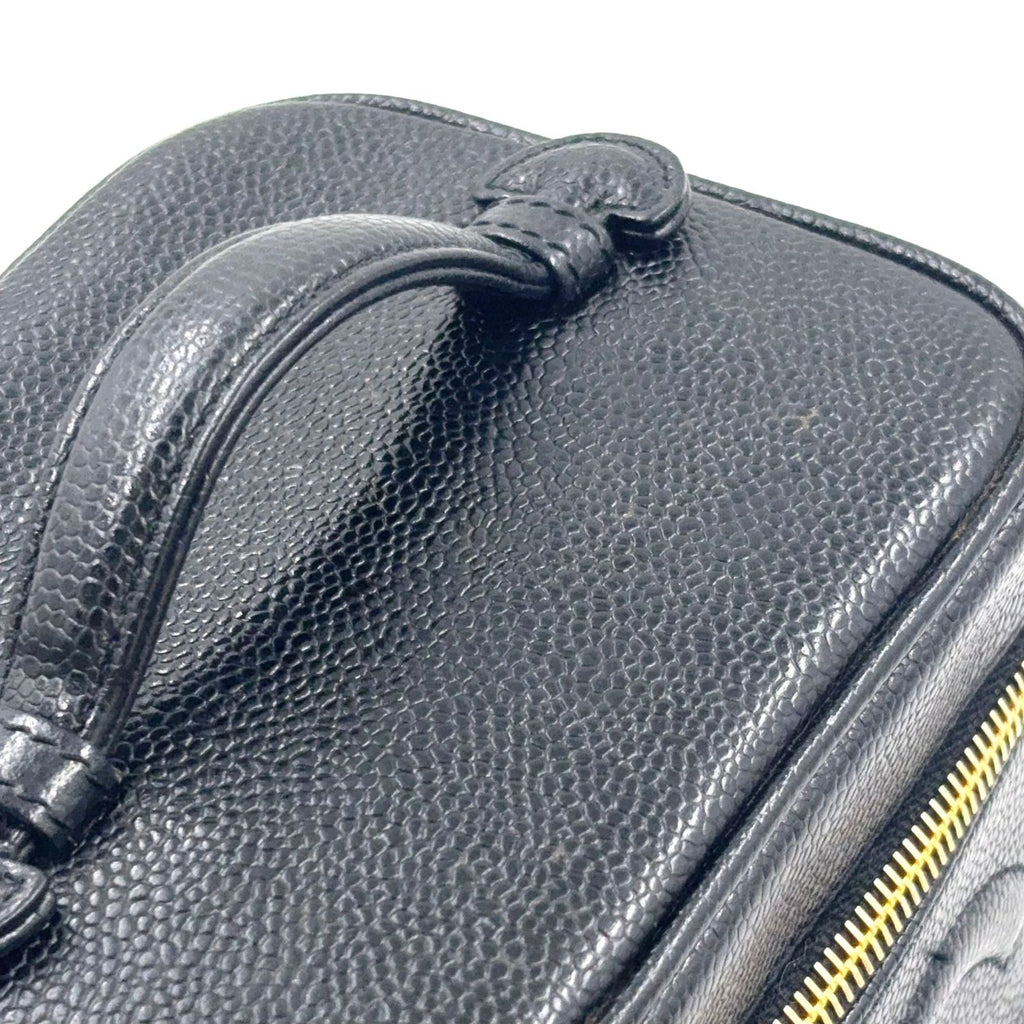 Chanel CC Logo Vanity Caviar Leather Black Handbag Gold — view 8