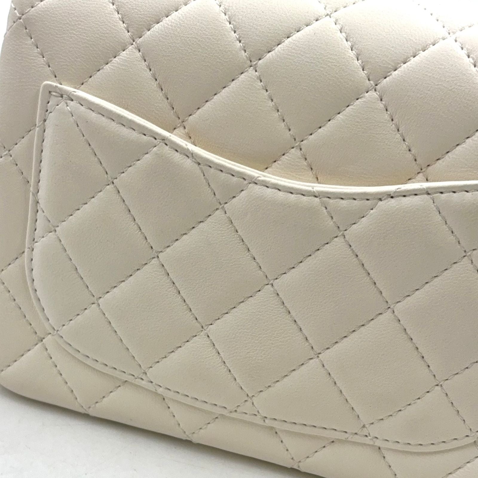 Chanel Coco Ball Mini Quilted Random Lambskin White Shoulder Bag Gold — view 7