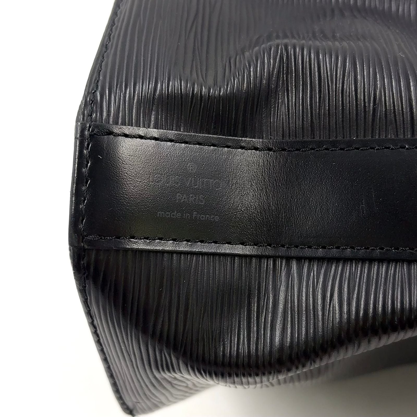 Louis Vuitton Sac Depaul GM Epi Noir Leather Black Shoulder Bag — view 4