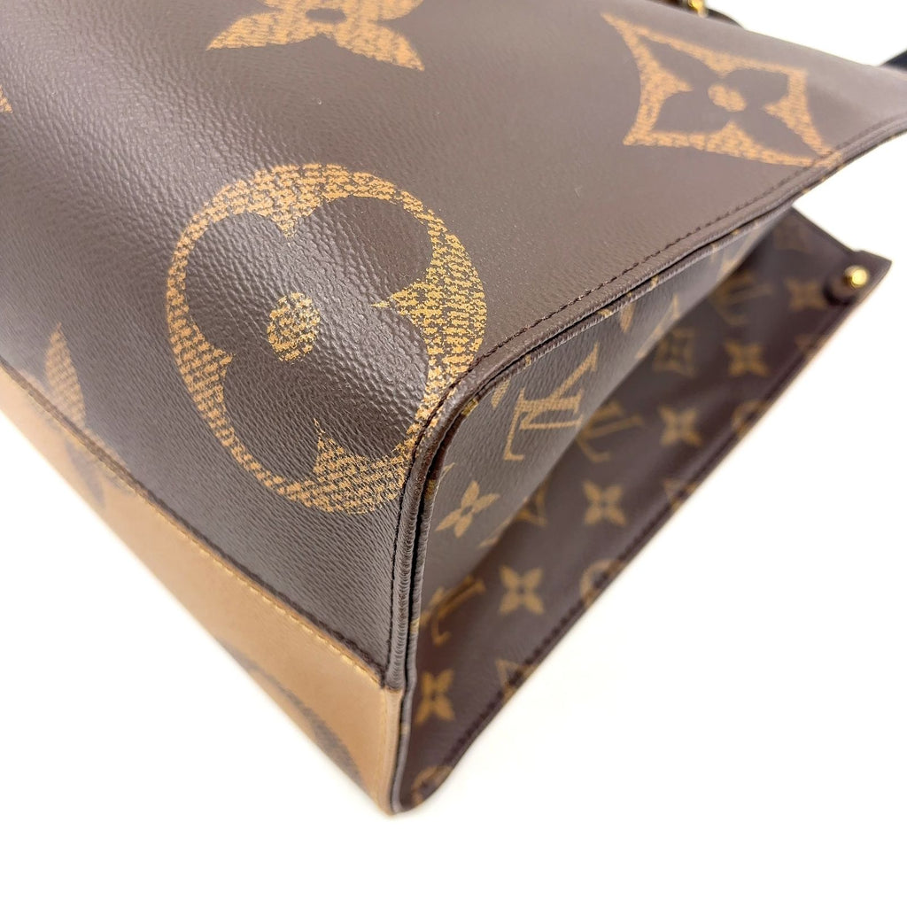 Louis Vuitton On The Go MM Monogram Giant Leather Brown Black Light Tote Bag Gold — view 7