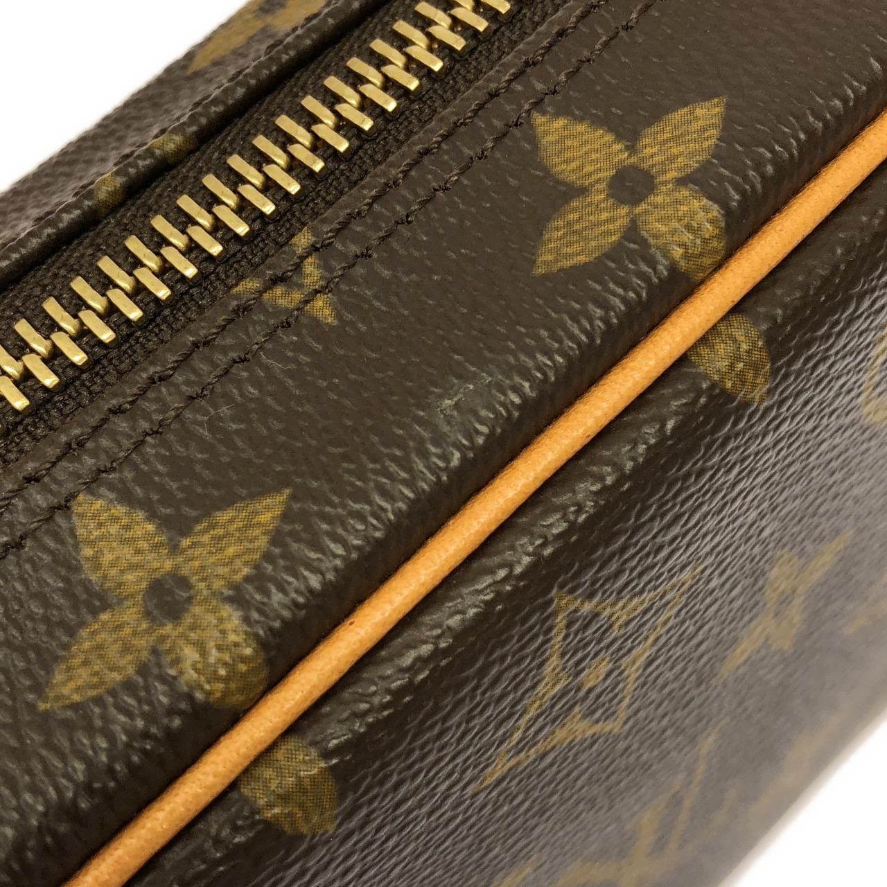 Louis Vuitton Monogram Pochette Cite Shoulder Bag — view 4