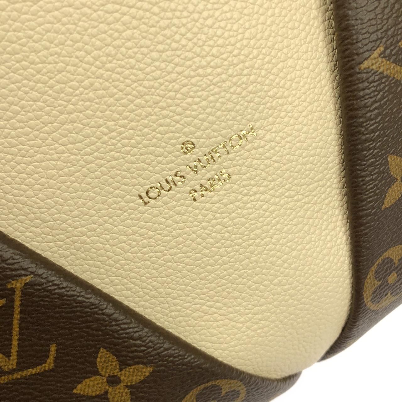 Louis Vuitton Monogram Tote Bag MM — view 6