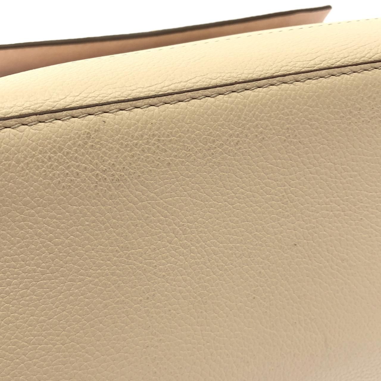 Louis Vuitton Lockme Ever — view 4