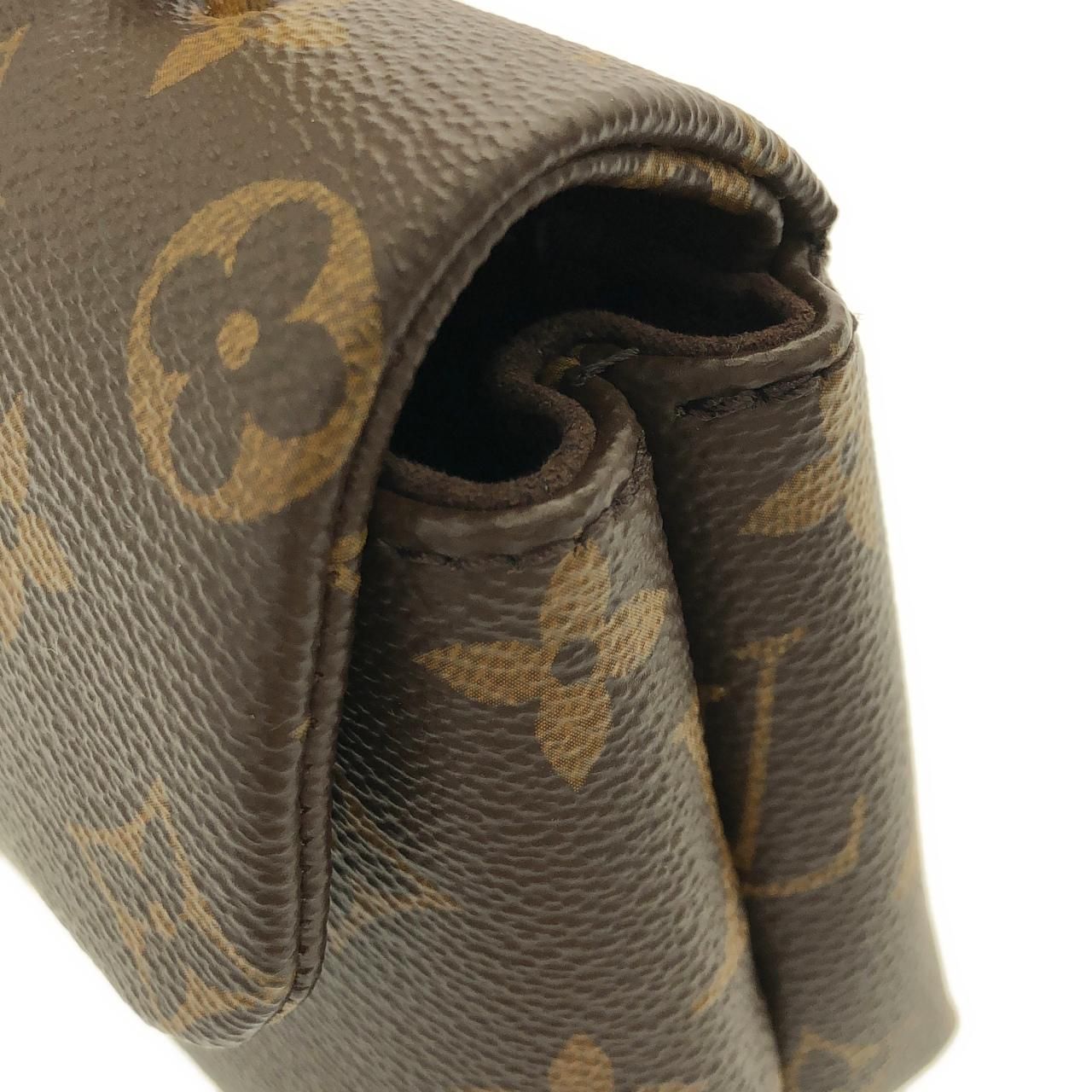 Louis Vuitton Monogram Nano Madeleine — view 5