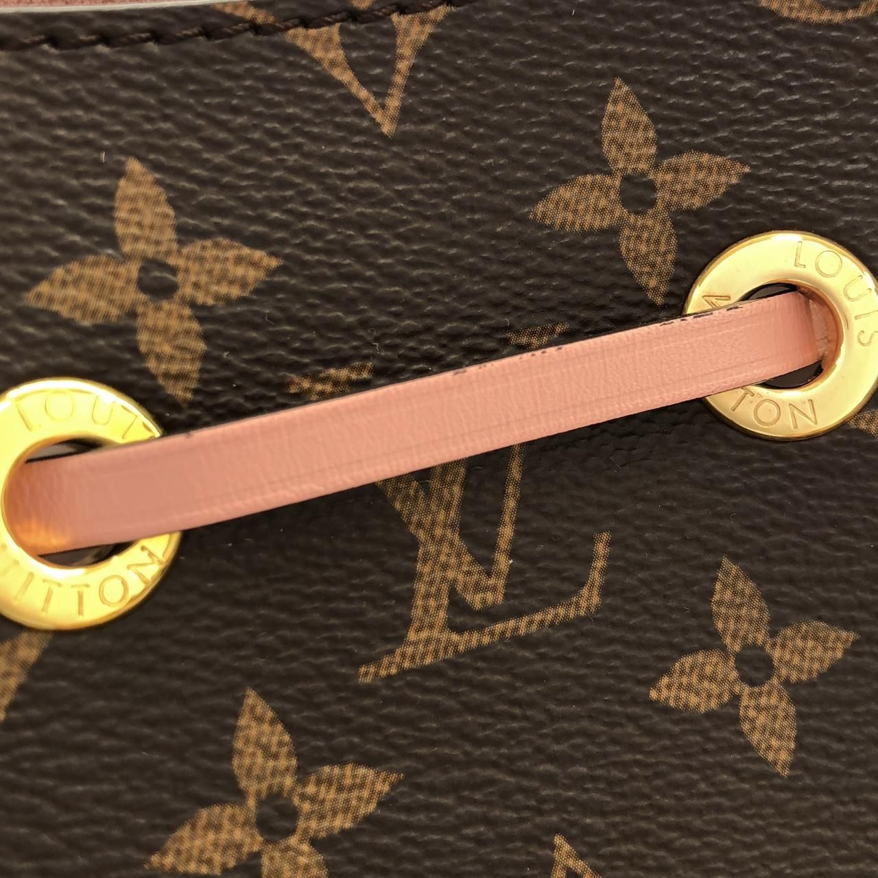 Louis Vuitton Monogram Neo Noe MM Shoulder Bag — view 5