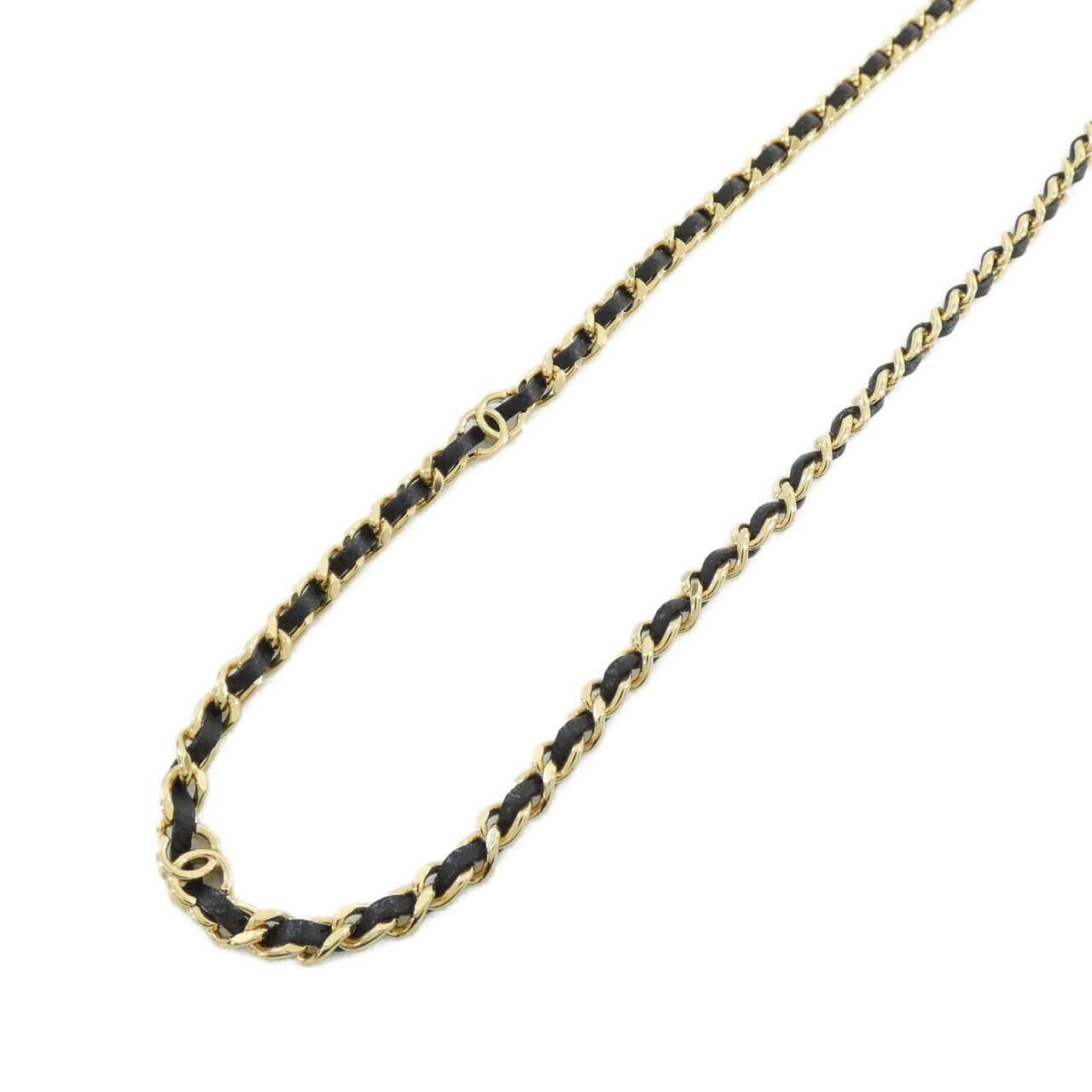 Chanel Necklace Gold