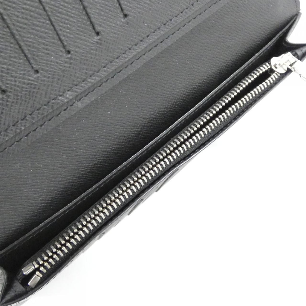 Louis Vuitton Taiga Portefeuille Brazza Wallet — view 8