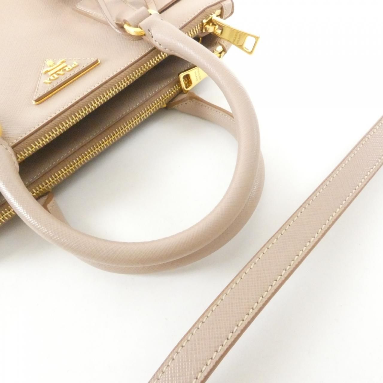 Prada Bag Handbag Gold — view 6