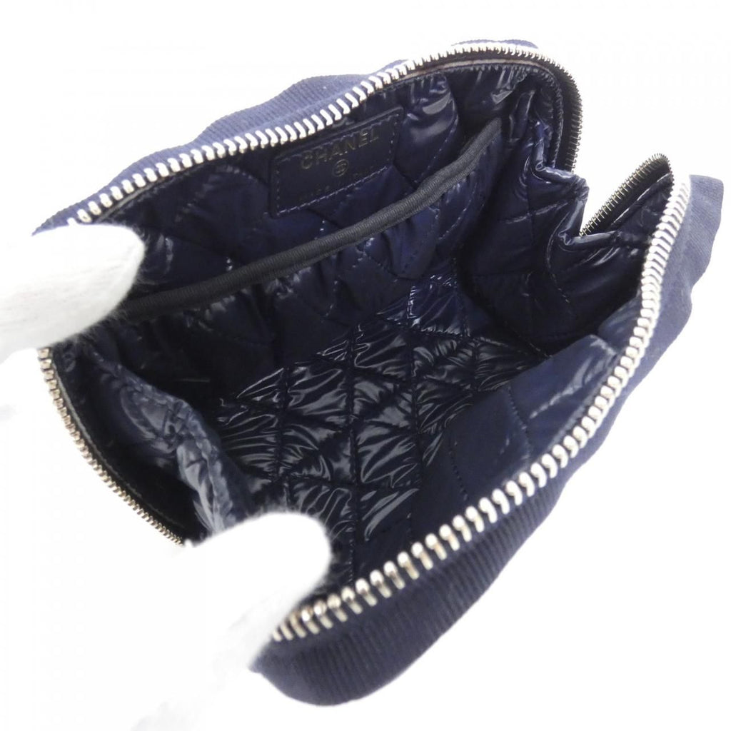 Chanel Pouch Navy — view 6