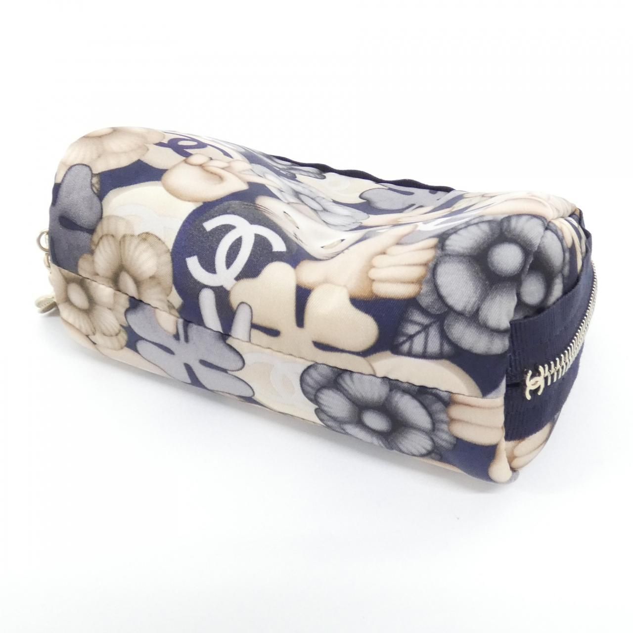 Chanel Pouch Navy — view 3