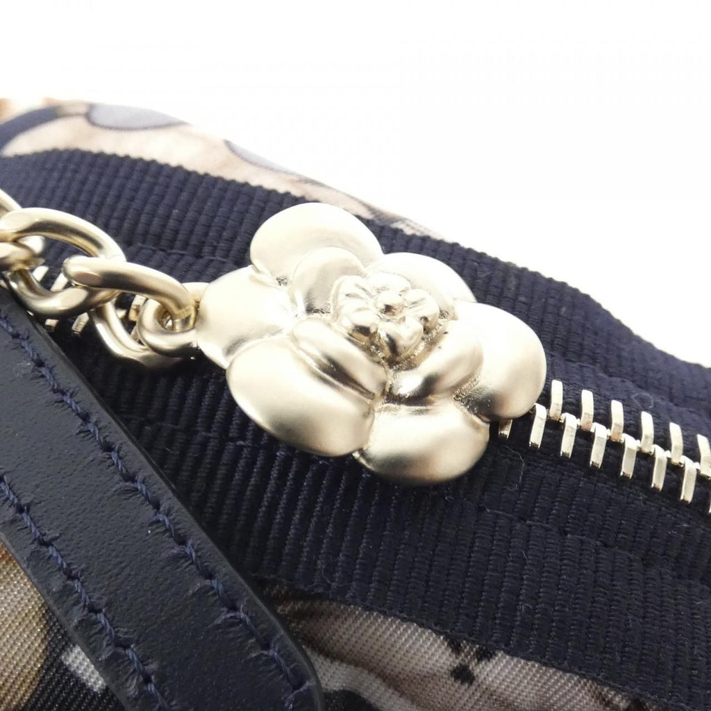 Chanel Pouch Navy — view 5