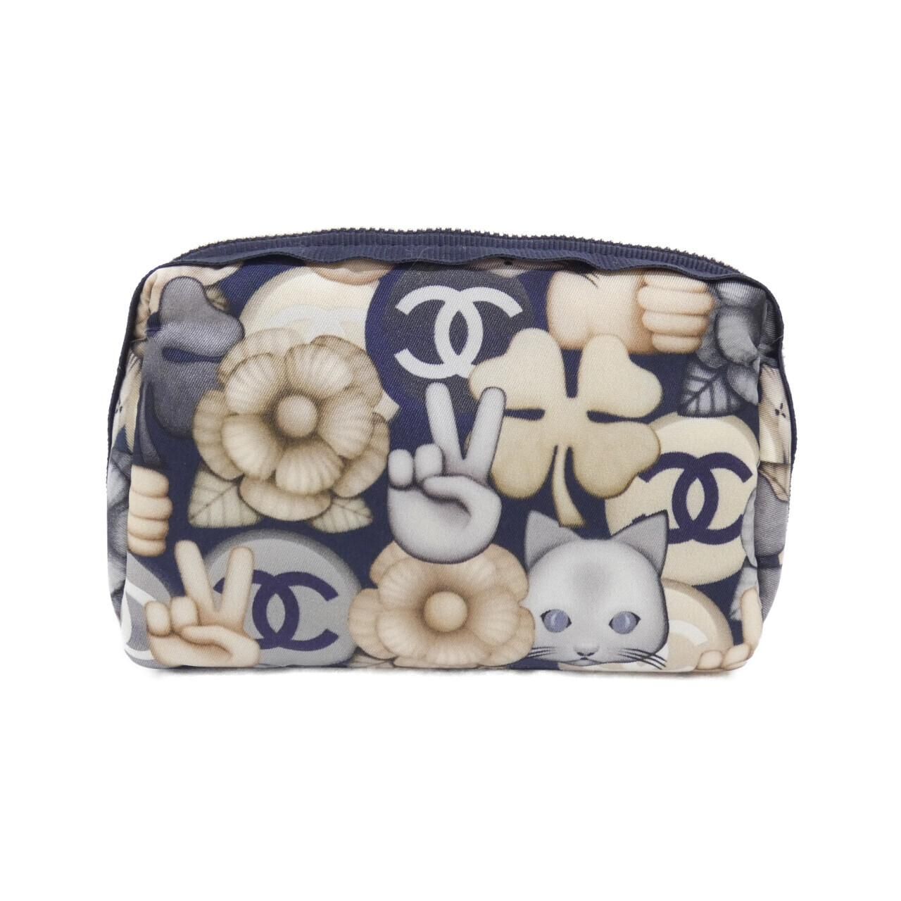 Chanel Pouch Navy — view 2