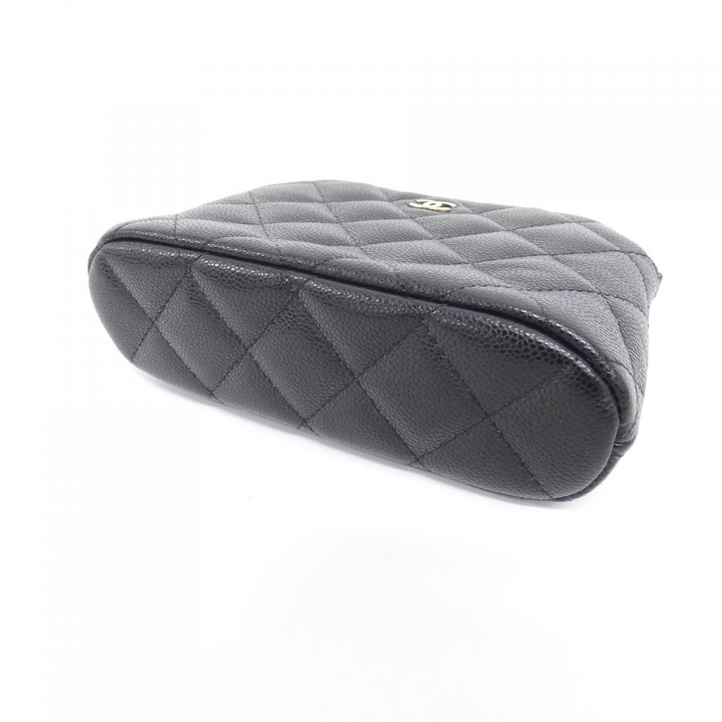 Chanel Timeless Classic Line Chain Clutch Bag — view 3