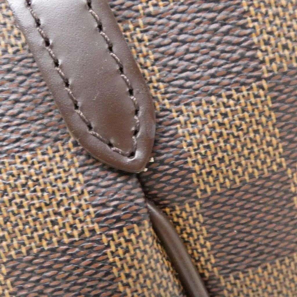 Louis Vuitton Damier Totally MM — view 3