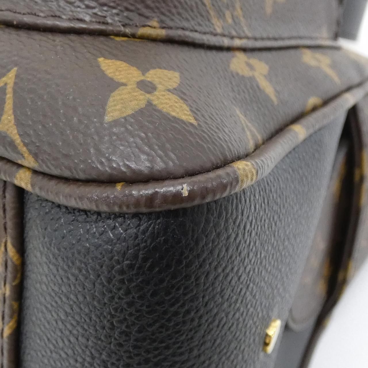Louis Vuitton Monogram Manhattan — view 3