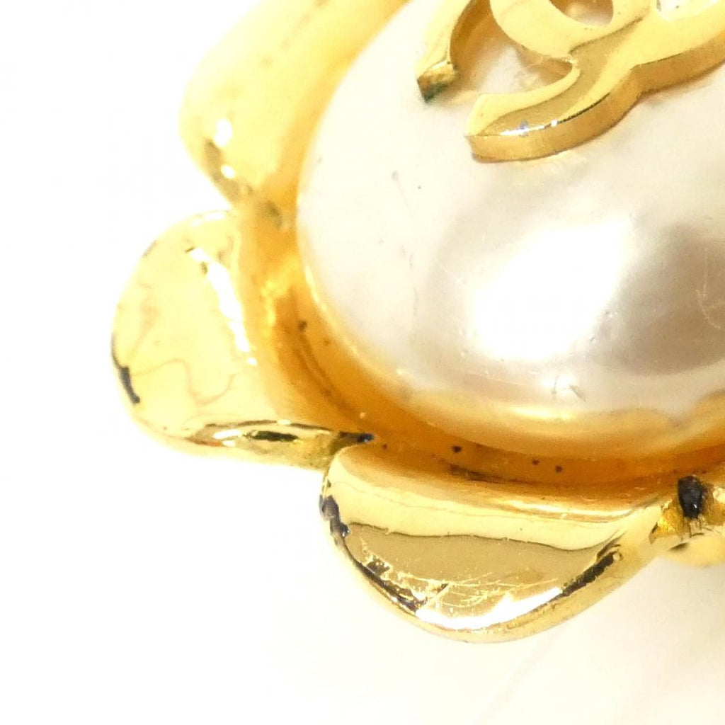 Chanel Vintage Earrings Gold — view 5