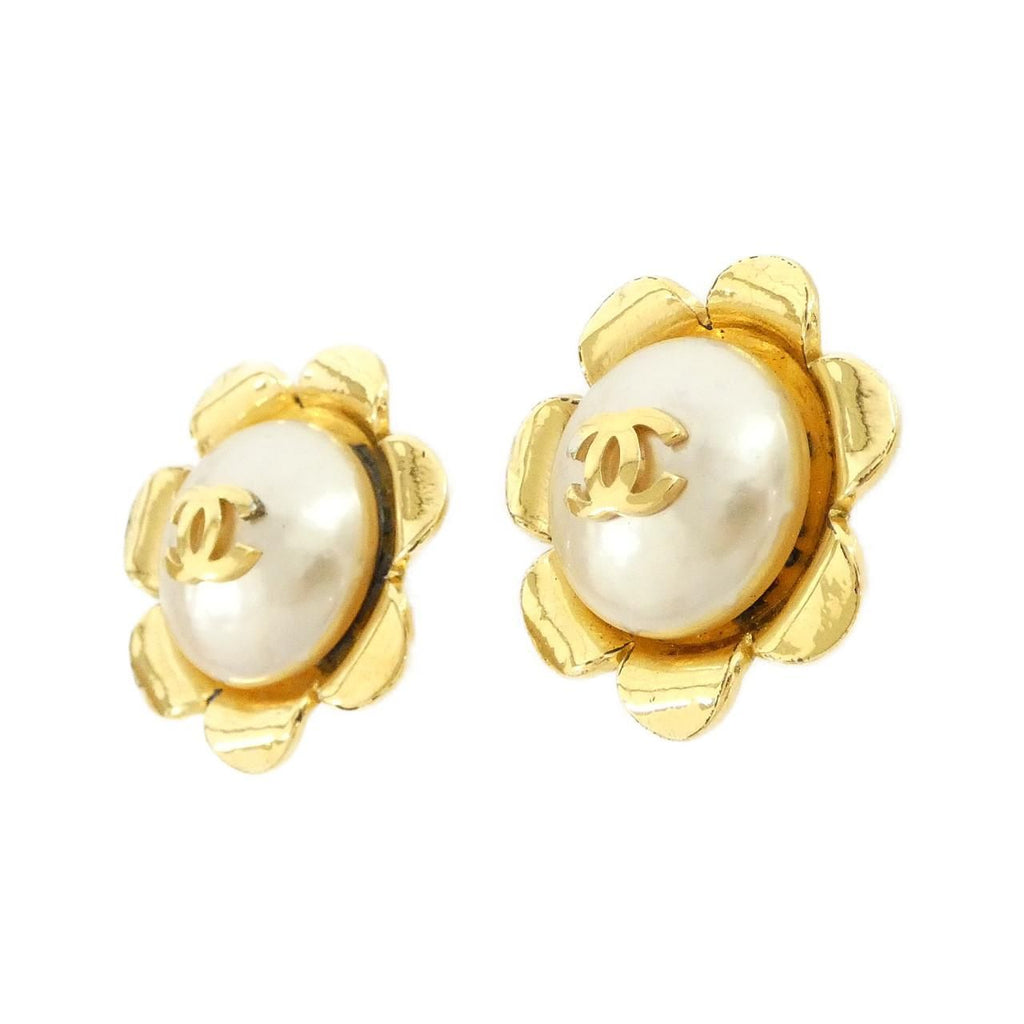 Chanel Vintage Earrings Gold — view 2