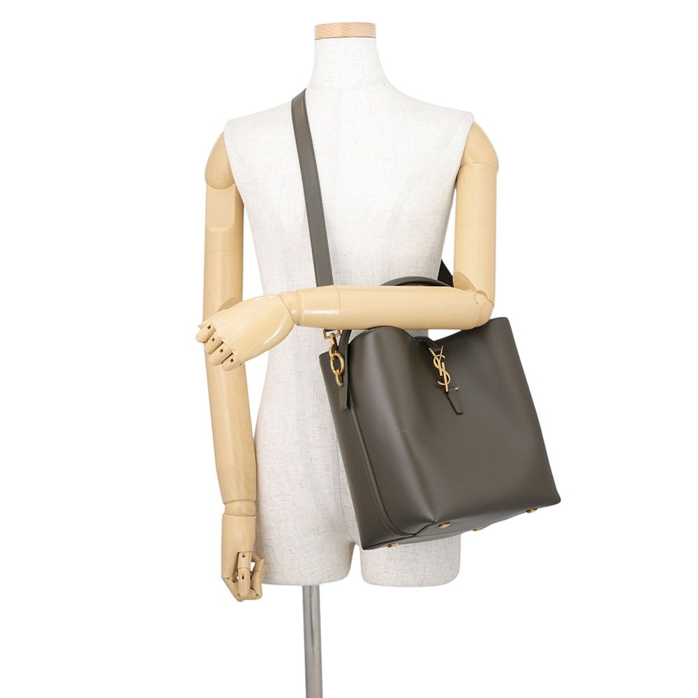 Saint Laurent Paris Handbag le 37 Calfskin 2-Way — view 4