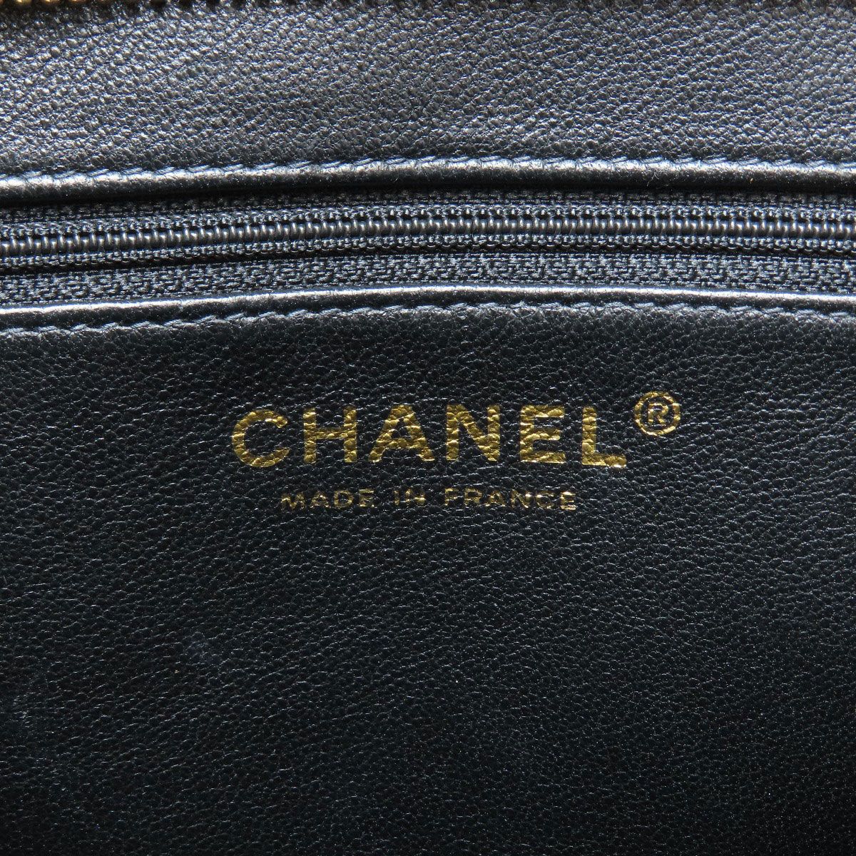Chanel Reissue Tote Bag Gold Grained Calfskin — view 6