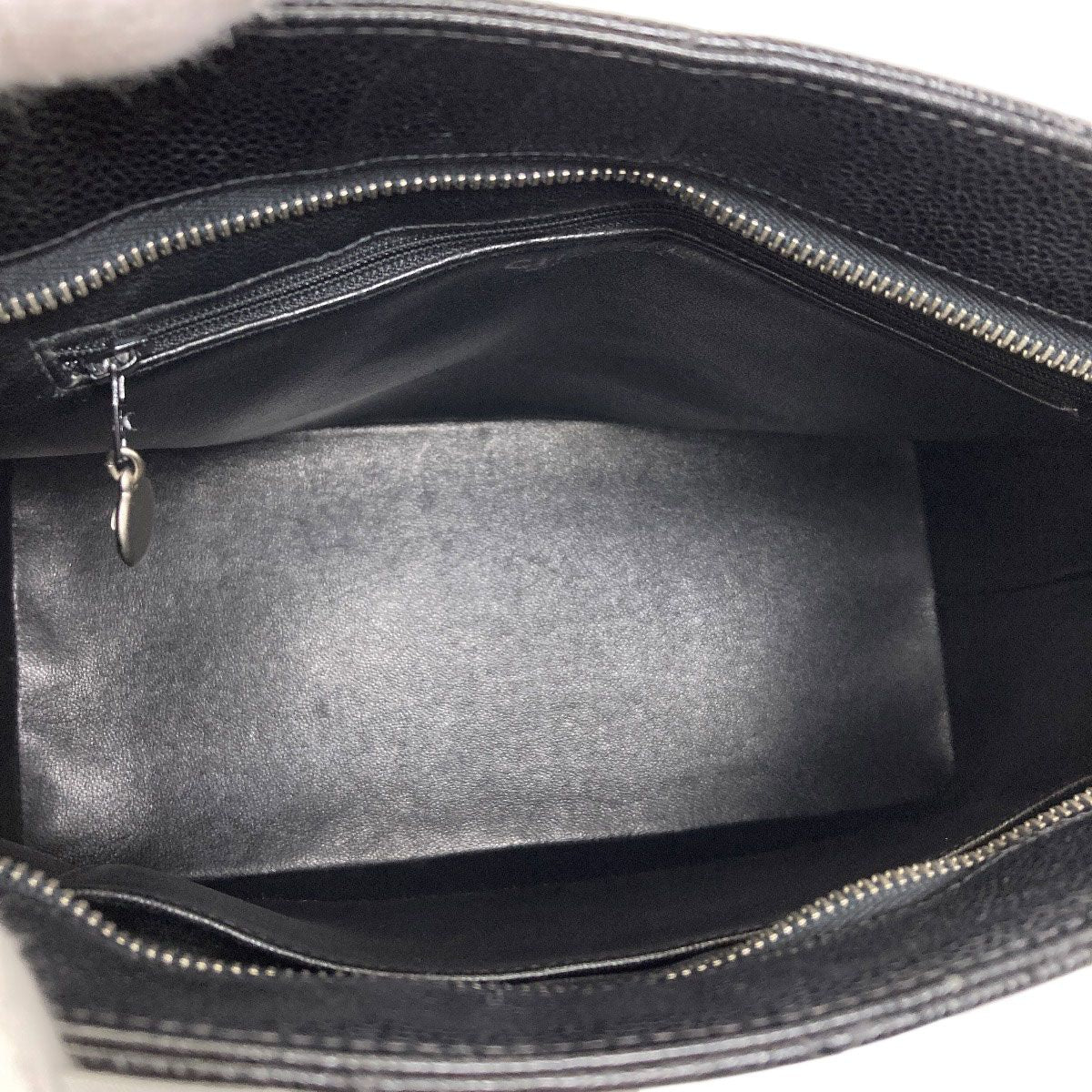 Chanel Reissue Tote Bag Silver Grained Calfskin — view 5