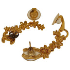 Chanel CC Logo Flower Motif Earrings Gold — view 6