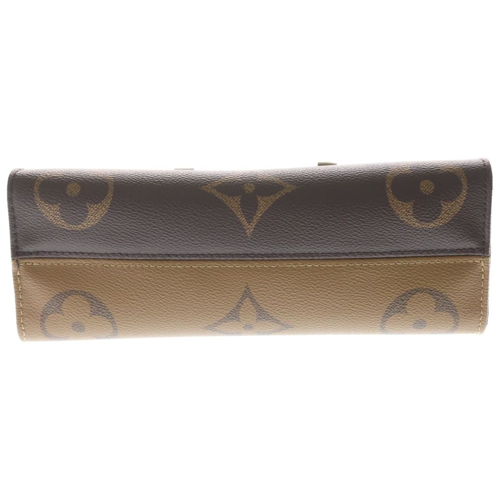 Louis Vuitton Monogram On The Go East West Leather 2-Way Shoulder Bag — view 4