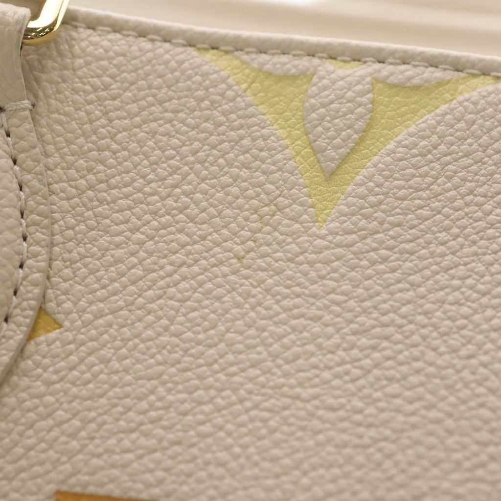 Louis Vuitton Monogram Empreinte On The Go PM Leather 2-Way Shoulder Bag Cream — view 7