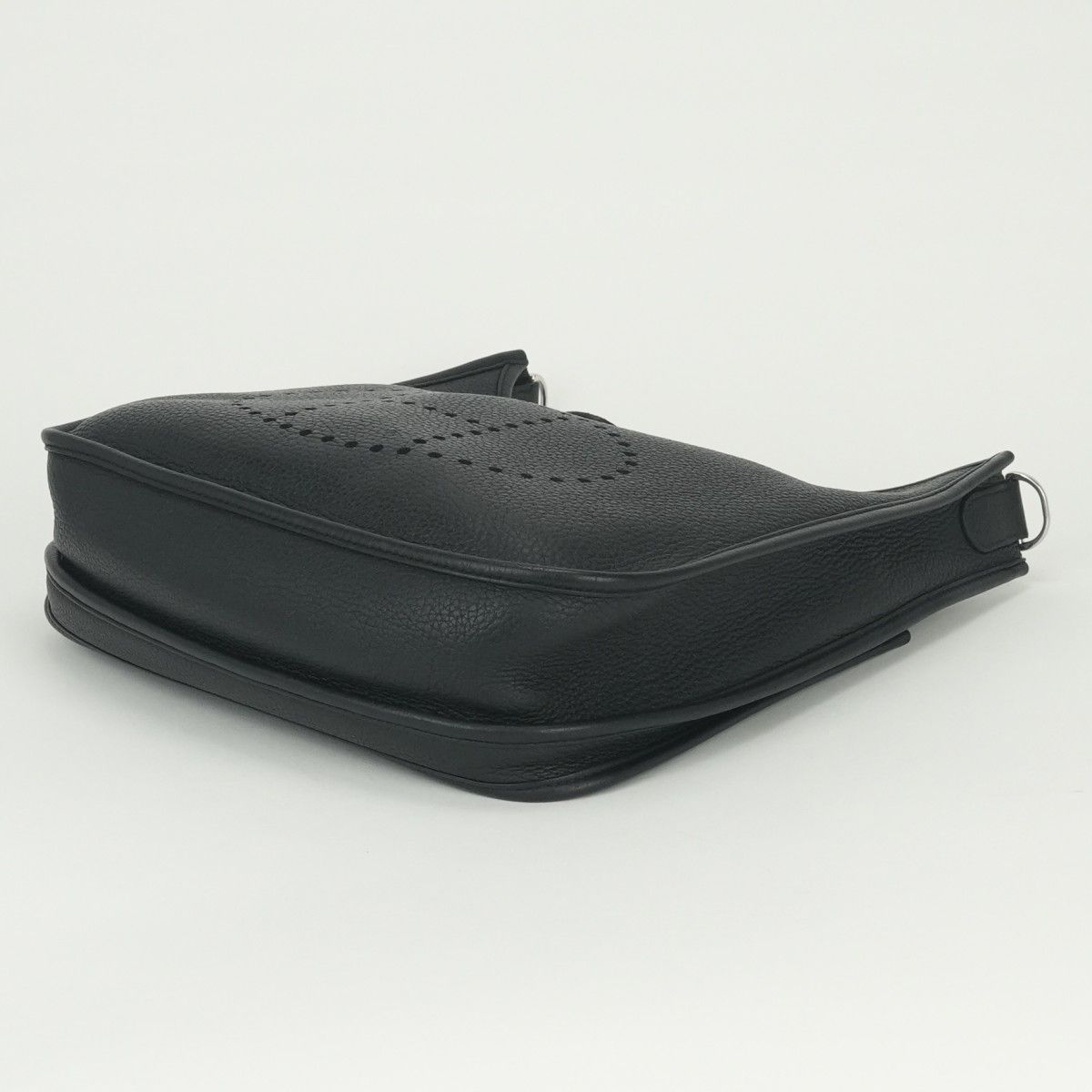 Hermes Evelyne III 29 Shoulder Bag Taurillon Clemence Noir Black Silver — view 5