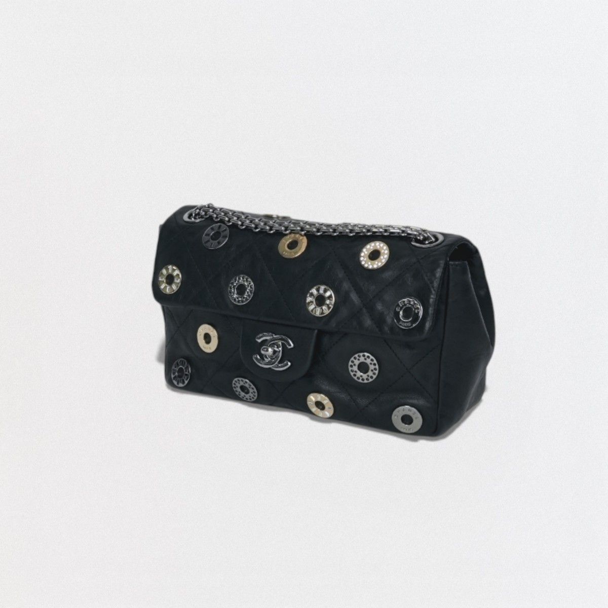 Chanel Quilted Shoulder Bag Calfskin Black Silver Chain Bag CC Logo Turnlock — view 2