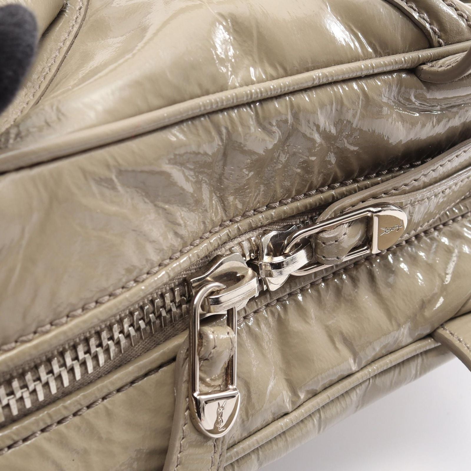 Saint Laurent Gray Patent Leather Handbag — view 8