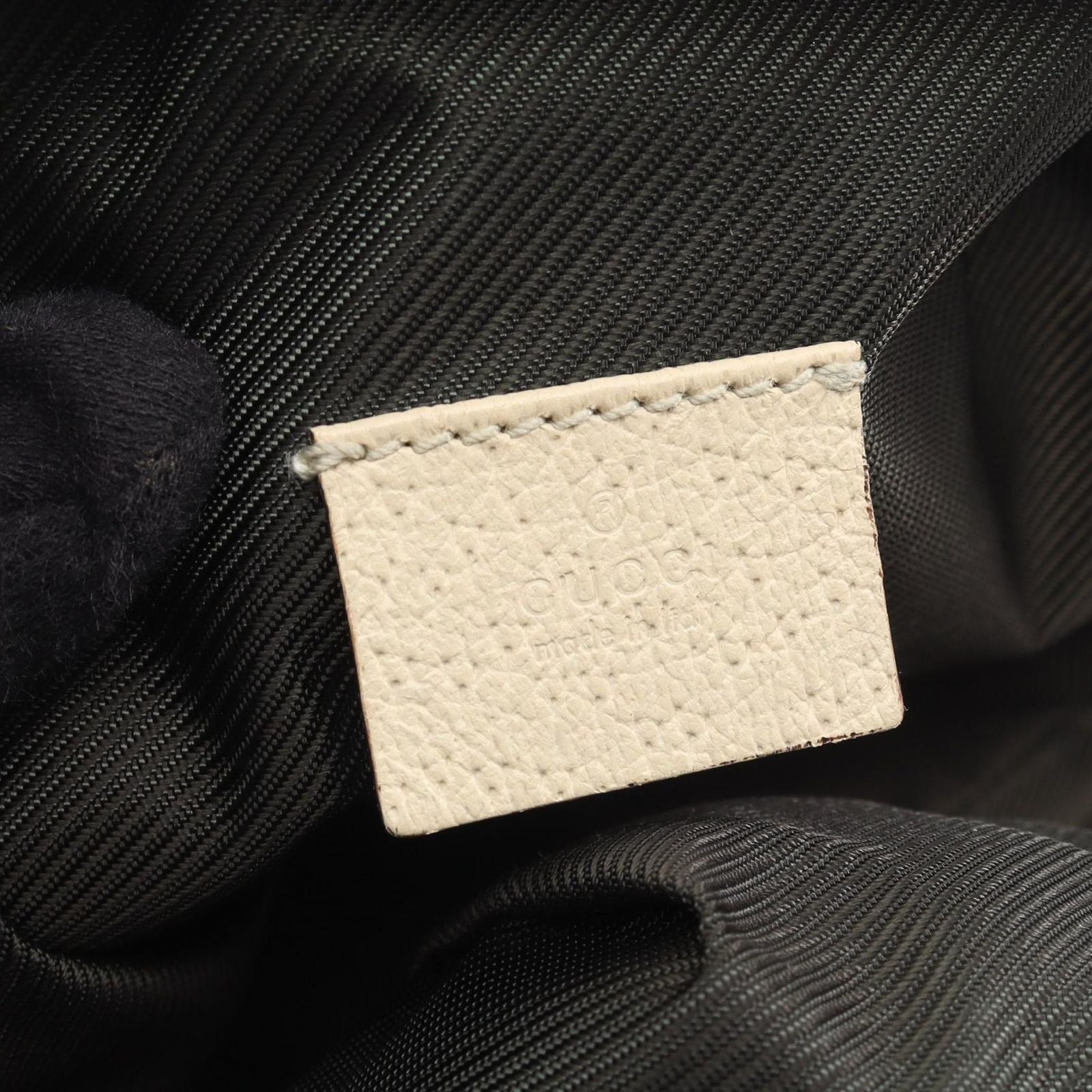 Gucci GG Canvas Beige Handbag — view 4