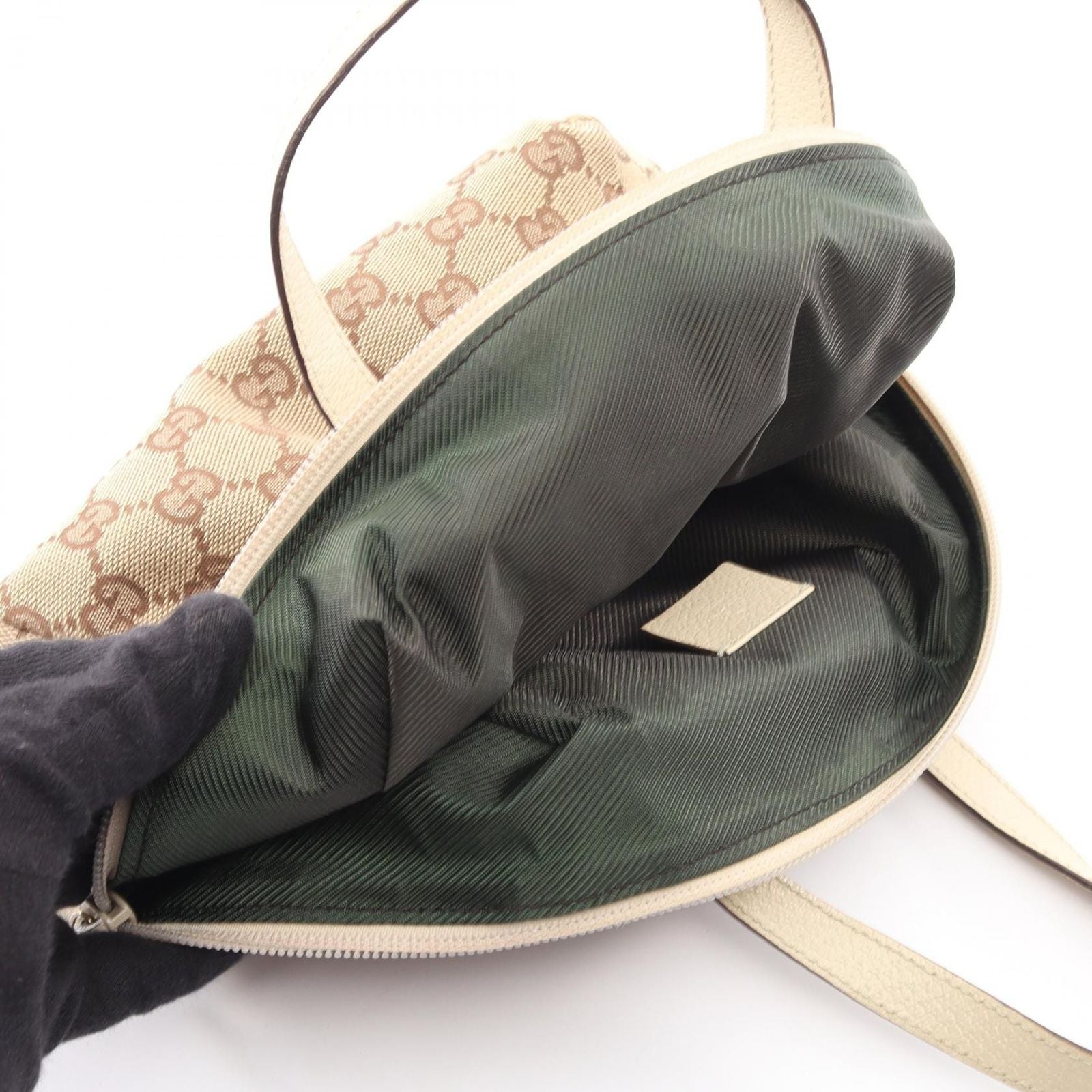 Gucci GG Canvas Beige Handbag — view 5