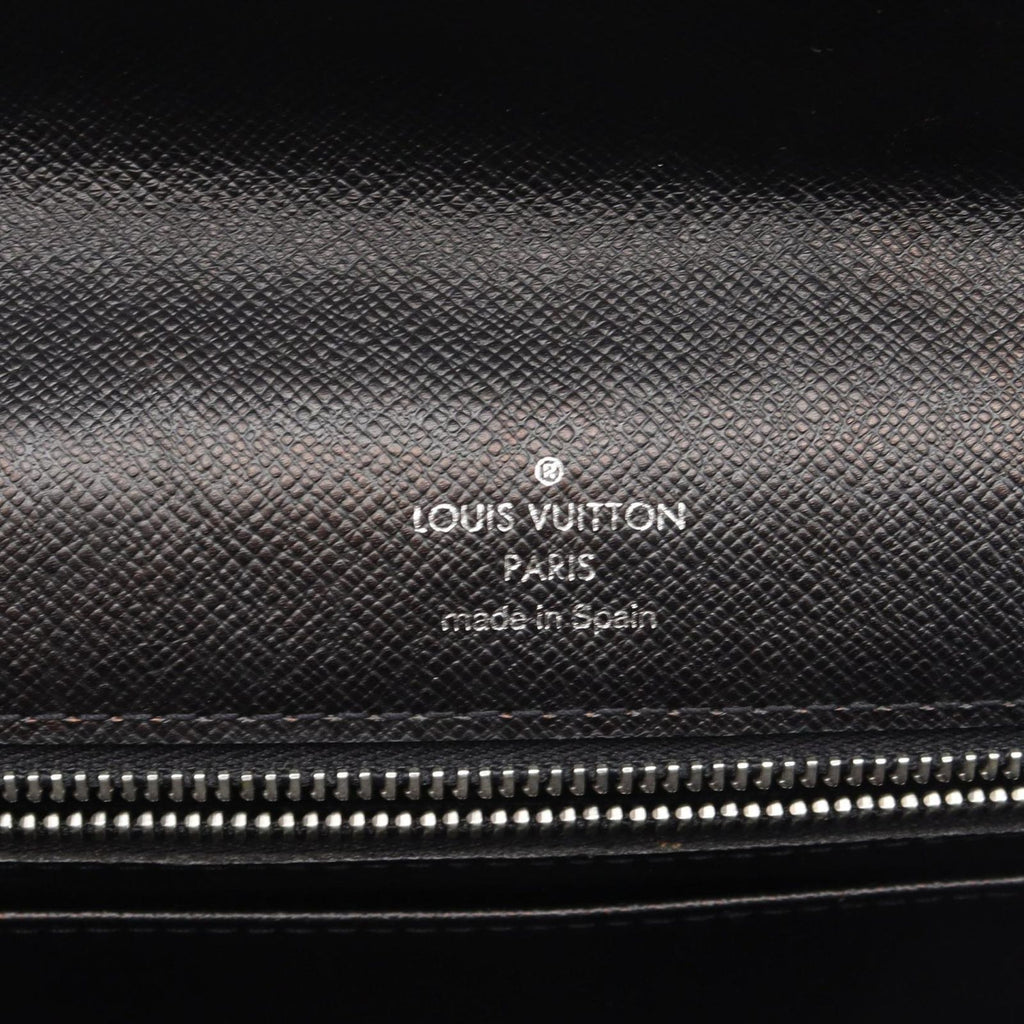 Louis Vuitton Clutch Selenga Taiga Ardoise Black Leather — view 4