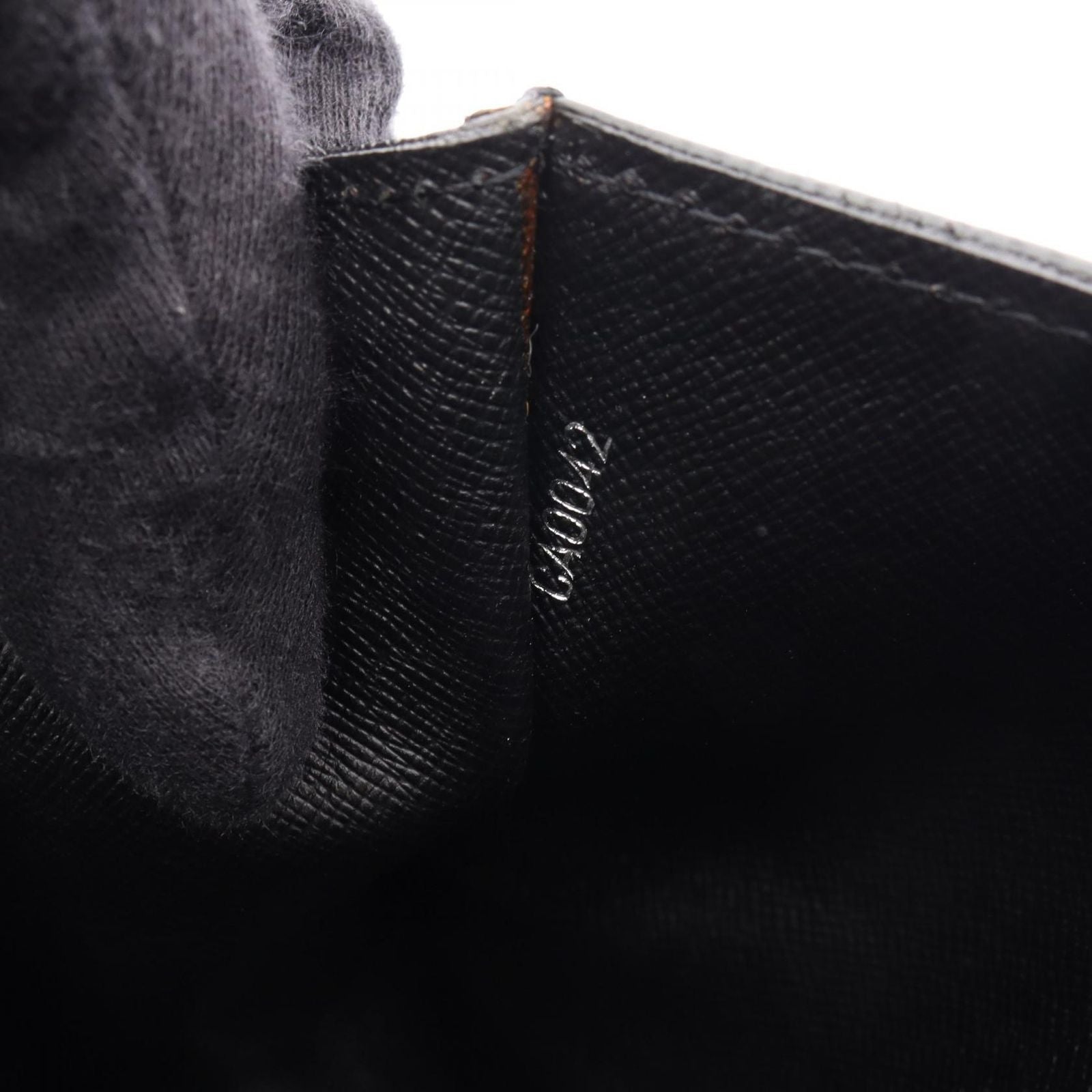 Louis Vuitton Clutch Selenga Taiga Ardoise Black Leather — view 5