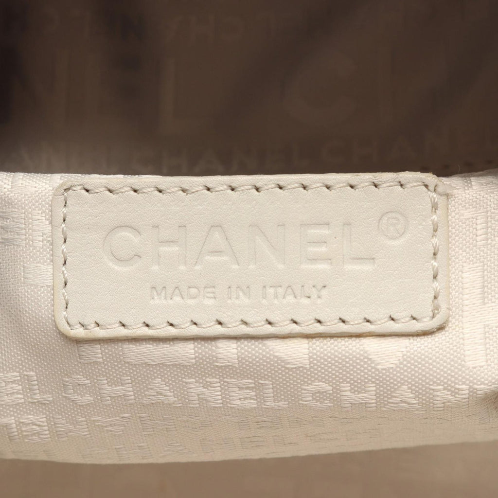 Chanel Handbag Choco Bar Boston Bag White Caviar Leather — view 4
