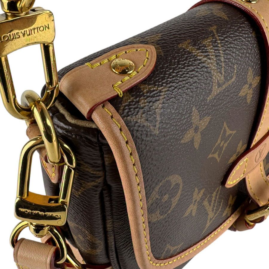 Louis Vuitton Shoulder Bag Saumur BB — view 7