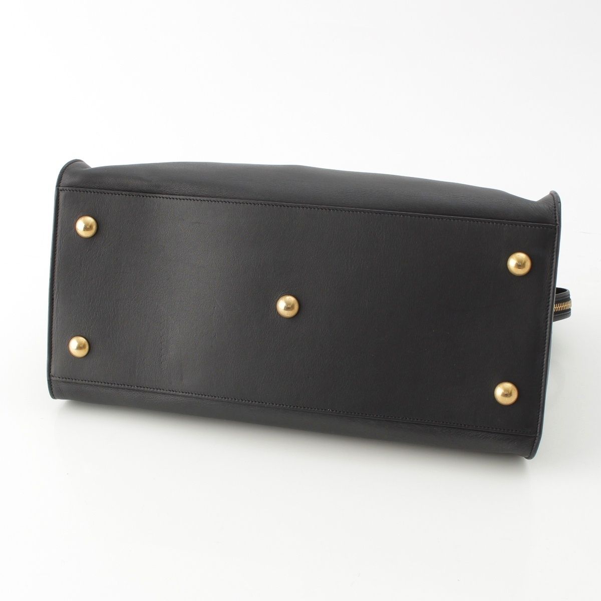 Saint Laurent Cabas Chic Line 2-Way Handbag Black — view 5