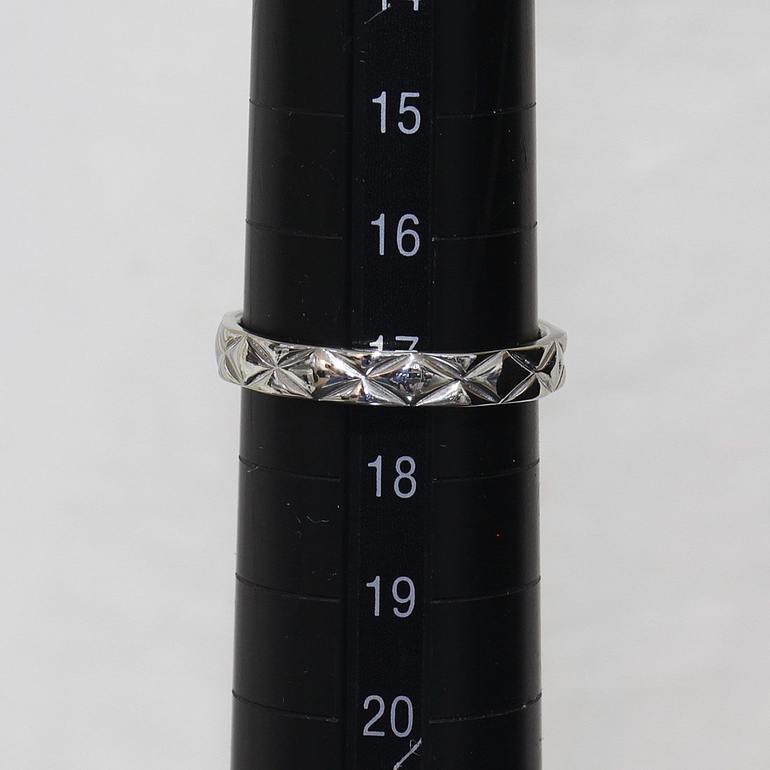 Chanel Quilted Ring Silver — view 6