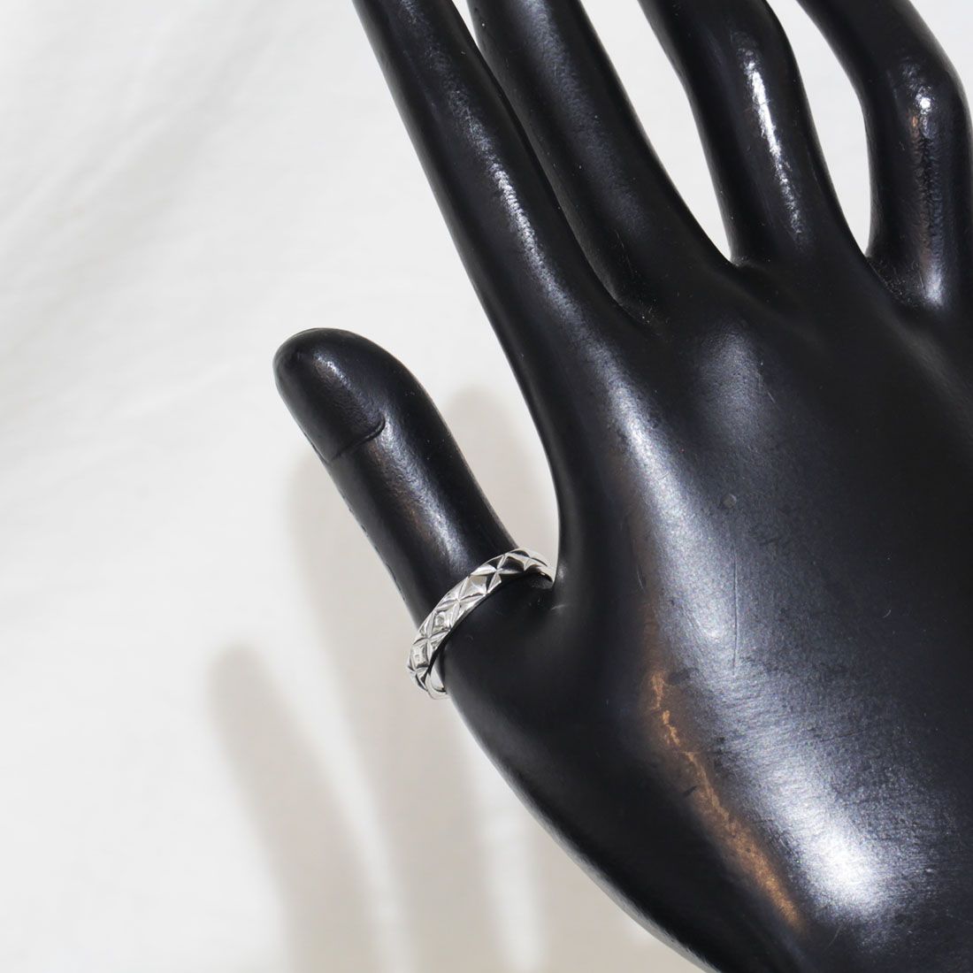 Chanel Quilted Ring Silver — view 5