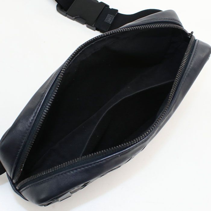 Bottega Veneta Belt Bag Intrecciato Leather — view 3