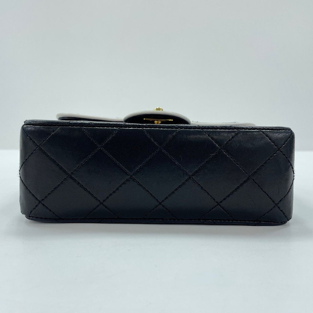 Chanel Shoulder Bag Mini Quilted — view 7