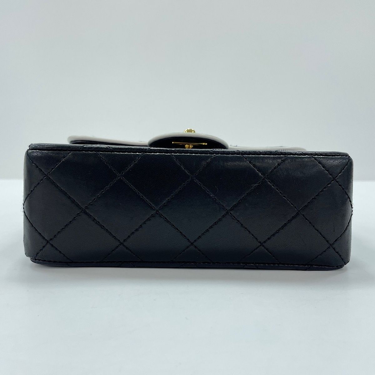 Chanel Shoulder Bag Mini Quilted — view 7