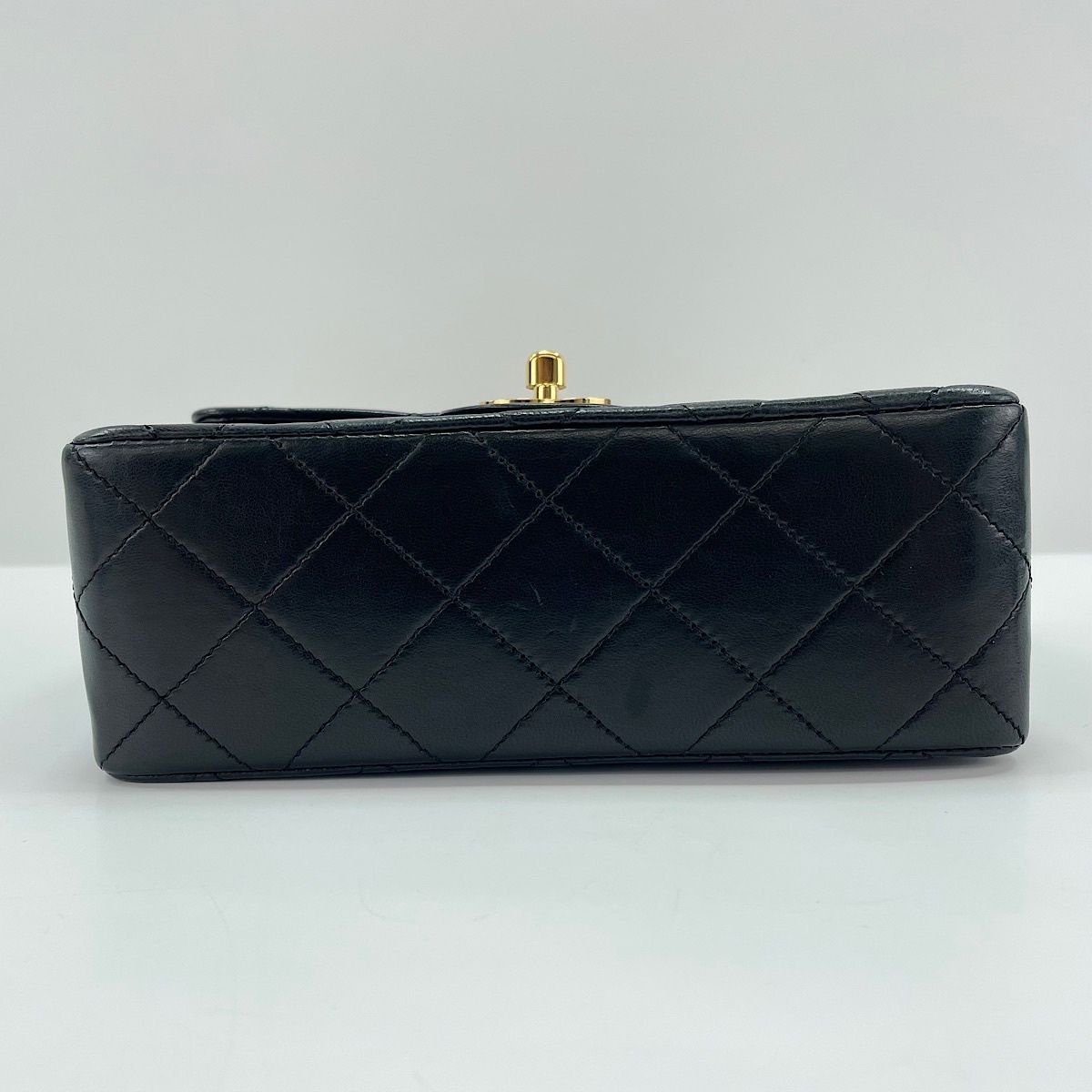 Chanel Shoulder Bag Mini Quilted — view 7