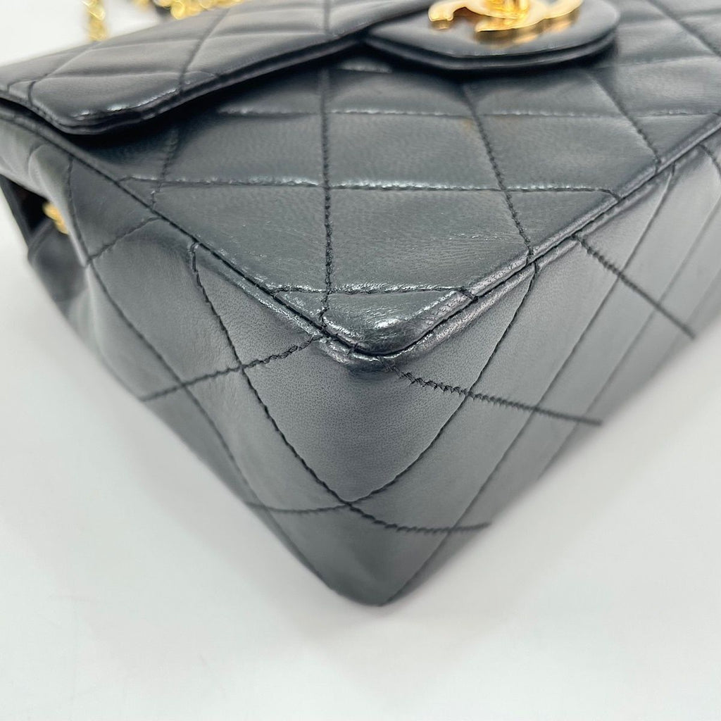 Chanel Shoulder Bag Mini Quilted — view 8